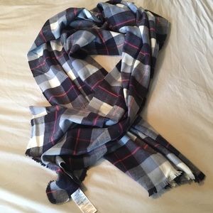 GAP Scarf